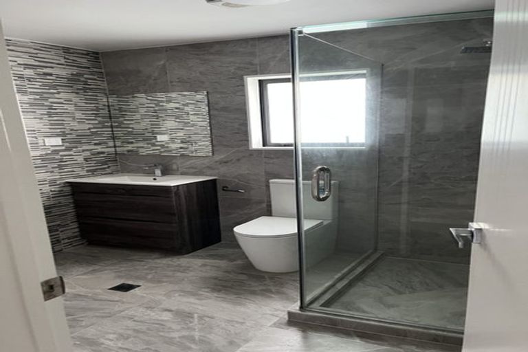 Photo of property in 5 Korihi Drive, Swanson, Auckland, 0614