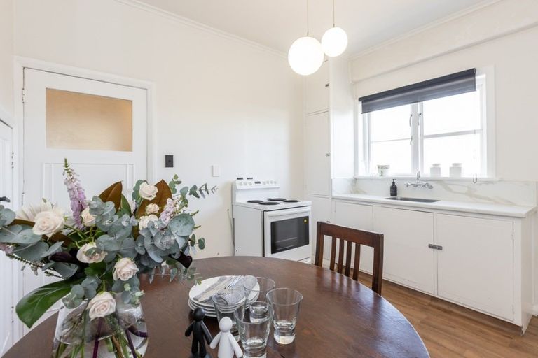 Photo of property in 541b Marine Parade, Napier South, Napier, 4110