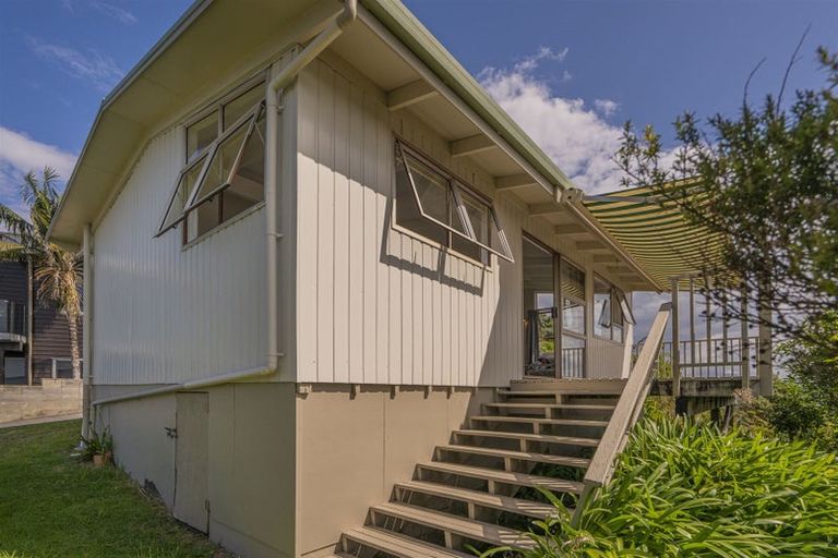 Photo of property in 44 Motuhoa Road, Tairua, 3508