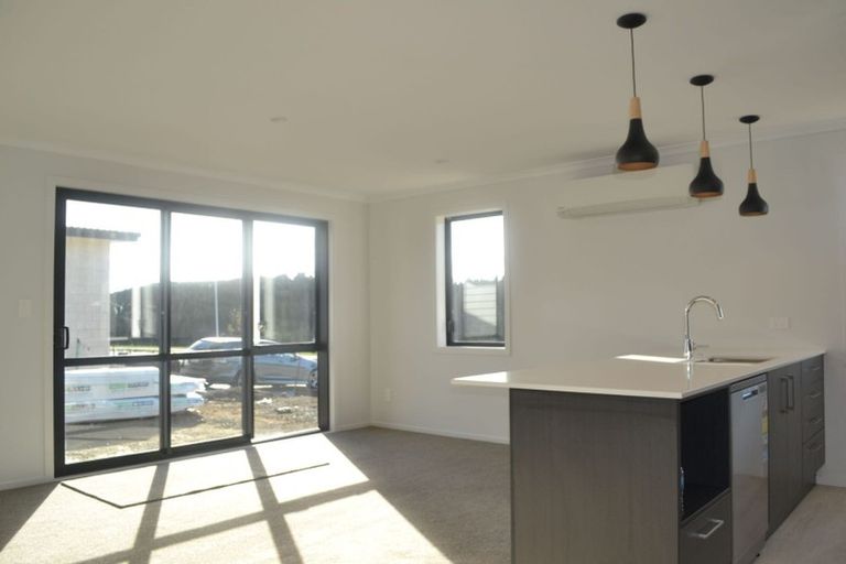 Photo of property in 48 Schooner Drive, Whitby, Porirua, 5024