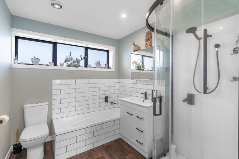 Photo of property in 34 Cruickshank Crescent, Rosedale, Invercargill, 9810