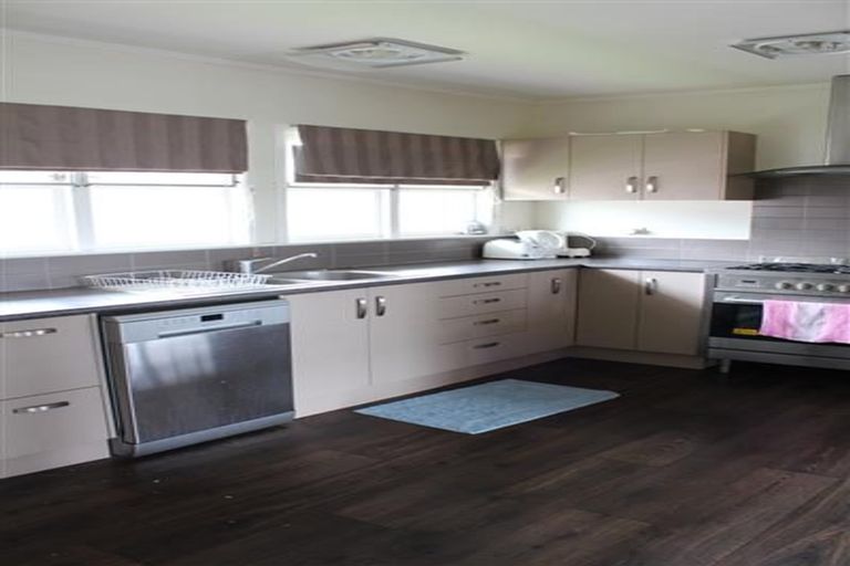 Photo of property in 15 Morrinsville Road, Hillcrest, Hamilton, 3216