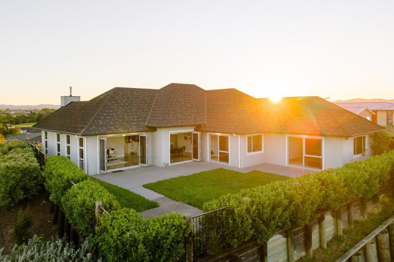 Photo of property in 160 Cumberland Drive, Flagstaff, Hamilton, 3210