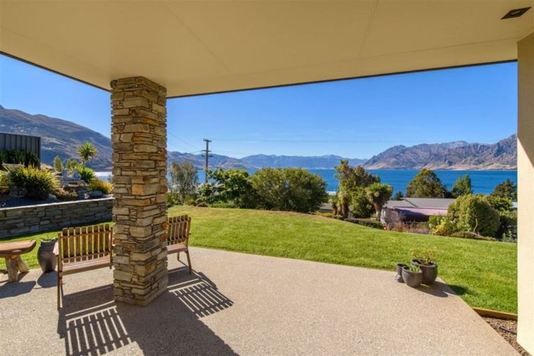 Photo of property in 115 Lakeview Terrace, Lake Hawea, Wanaka, 9382