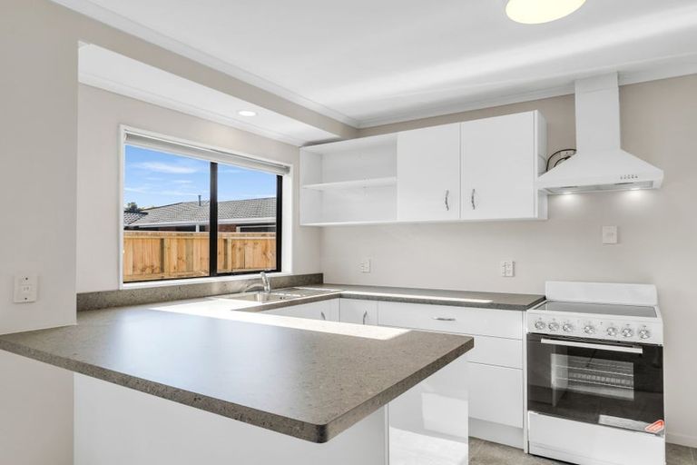 Photo of property in 28 Freyberg Street, Roslyn, Palmerston North, 4414