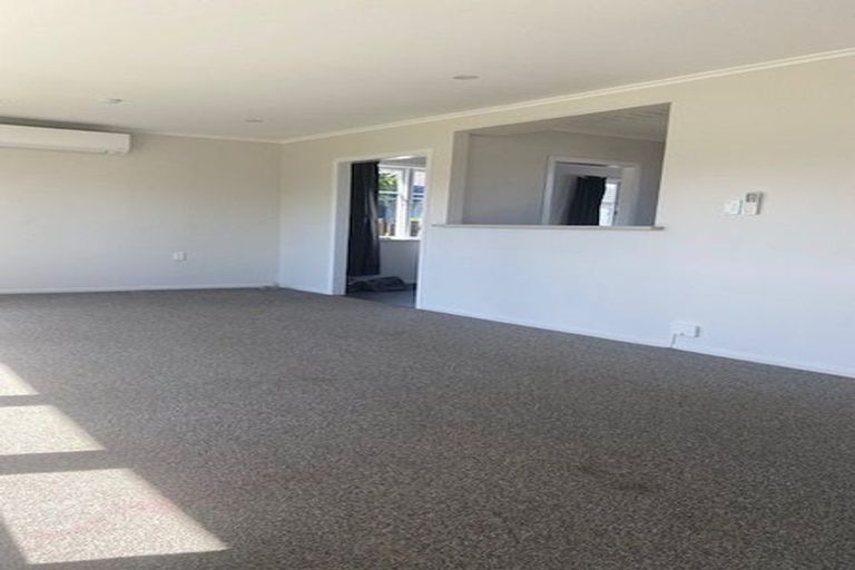 Photo of property in 53a Rollerson Street, Papakura, 2110