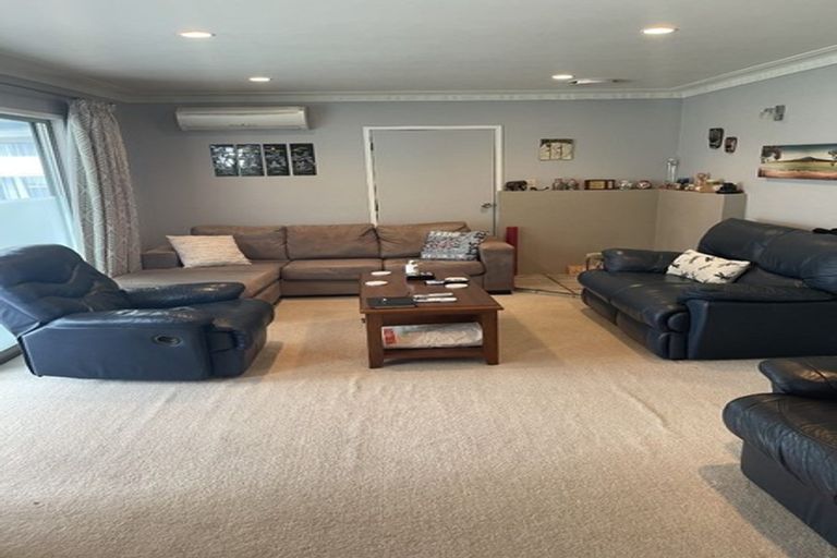 Photo of property in 3 Cotton Place, Opaheke, Papakura, 2113