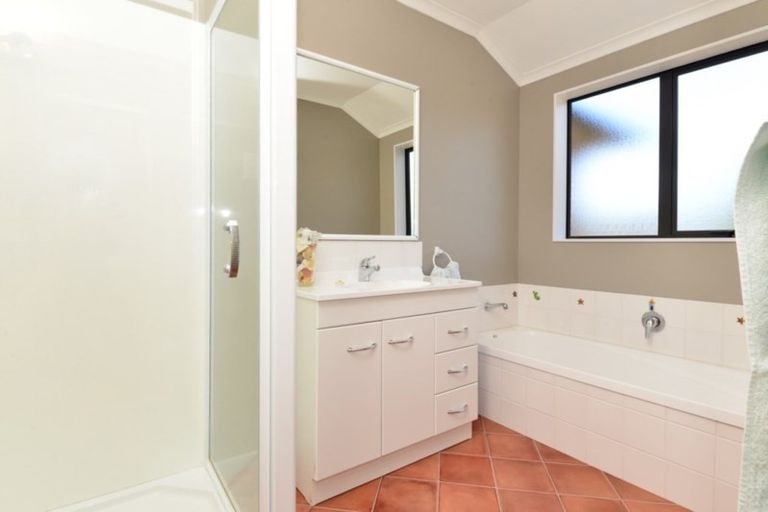 Photo of property in 13 Killegray Close, Flagstaff, Hamilton, 3210