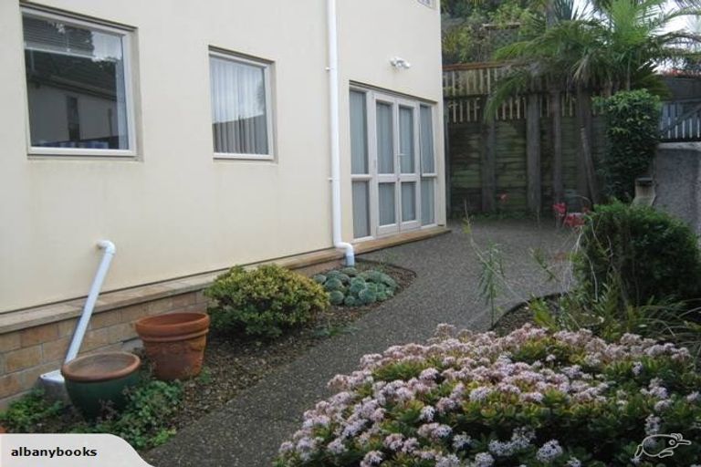 Photo of property in 30 St Clair Place, Browns Bay, Auckland, 0630