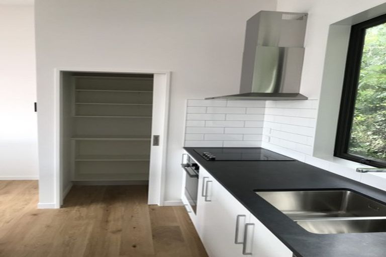 Photo of property in 1/18 Oriental Terrace, Oriental Bay, Wellington, 6011