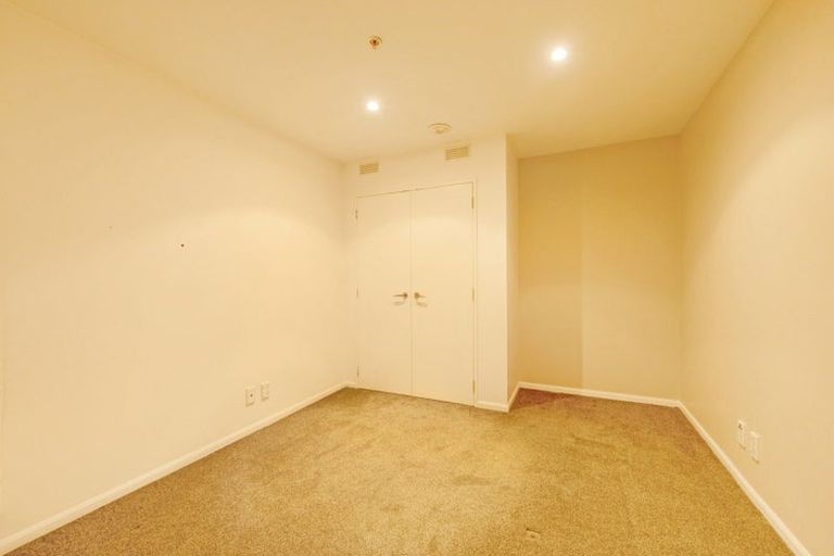 Photo of property in 3c/5 Kent Terrace, Mount Victoria, Wellington, 6011