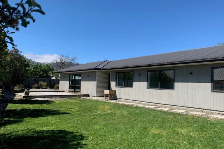 Photo of property in 100 Barry Avenue, Cromwell, 9310