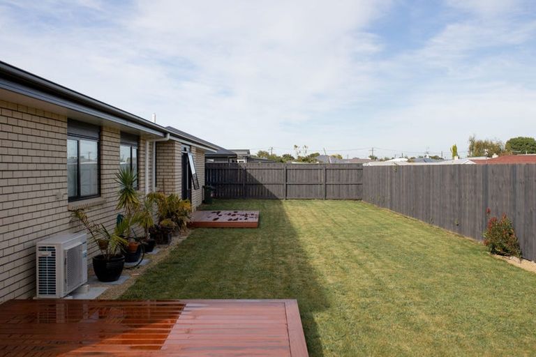 Photo of property in 4 Ash Close, Levin, 5510