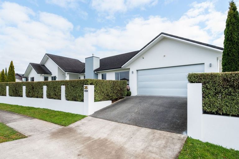 Photo of property in 25 Batten Drive, Flagstaff, Hamilton, 3210