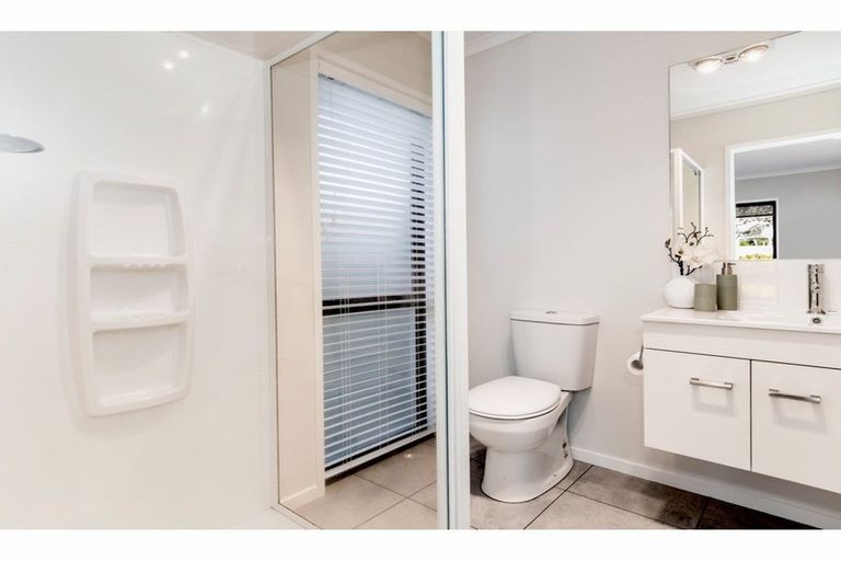 Photo of property in 4 Rire Hau Lane, Pyes Pa, Tauranga, 3112