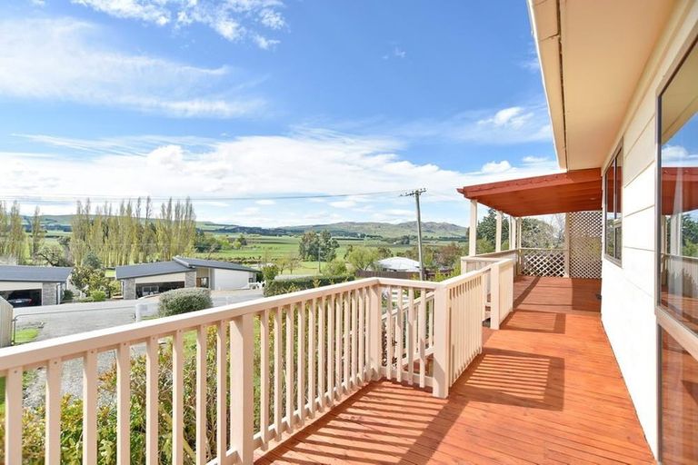 Photo of property in 9 Oxford Street, Waikari, 7420