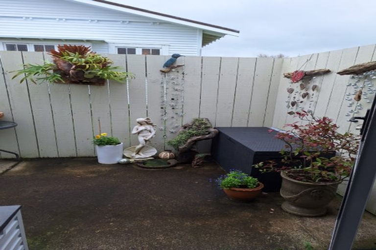 Photo of property in 9a Springs Road, Parakai, 0830