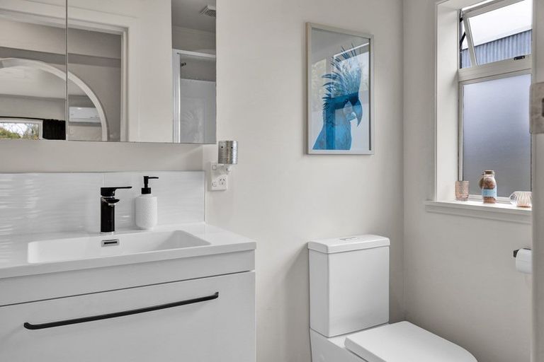 Photo of property in 4 Douglas Street, Hawera, 4610