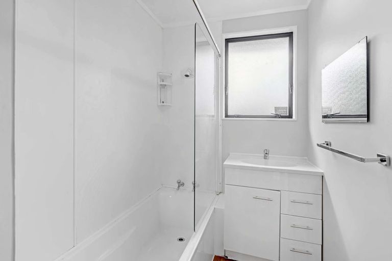 Photo of property in 1/7 Inca Place, Red Hill, Papakura, 2110