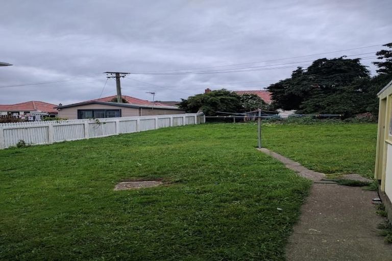 Photo of property in 8 Takatimu Way, Johnsonville, Wellington, 6037