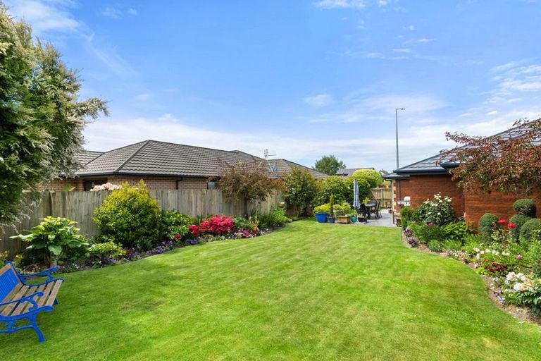 Photo of property in 59 Grimseys Road, Redwood, Christchurch, 8051