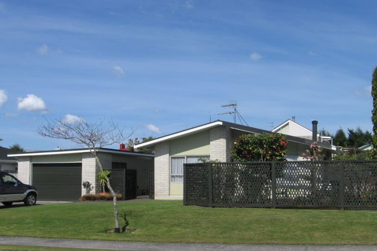 Photo of property in 20 Tawavale Street, Pukehangi, Rotorua, 3015