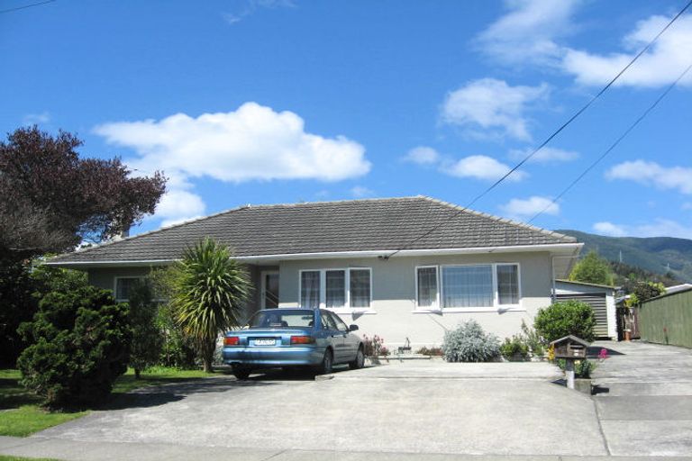 Photo of property in 35 Kaka Street, Stoke, Nelson, 7011