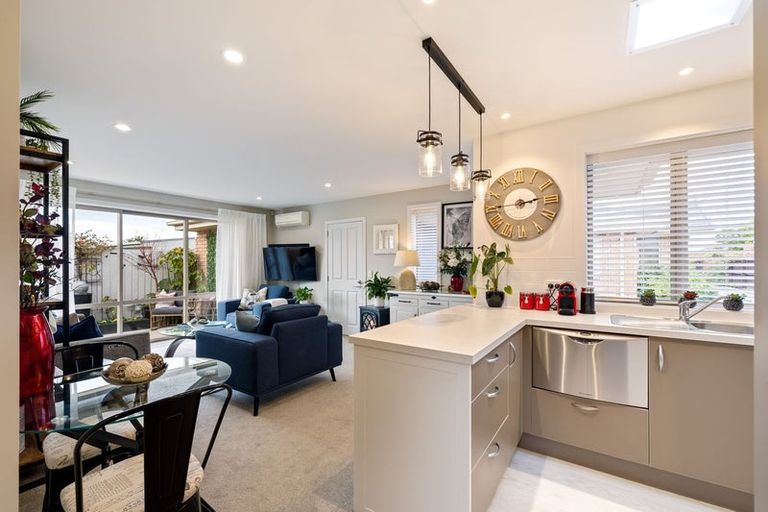 Photo of property in 4/49 Gardiners Road, Bishopdale, Christchurch, 8051