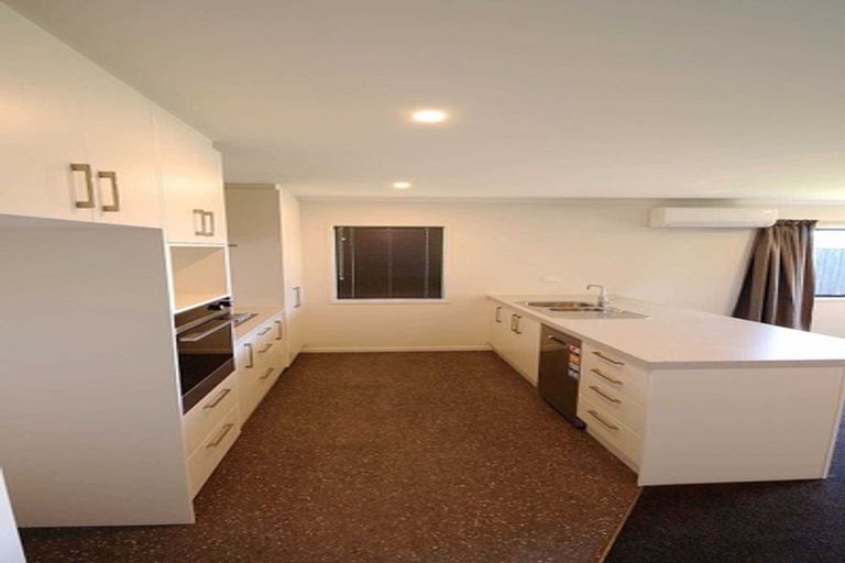 Photo of property in 33 Ragley Way, Rolleston, 7615