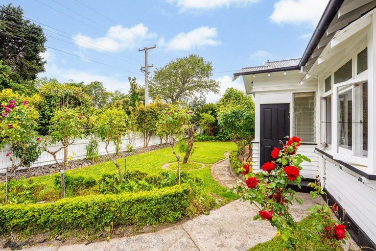 Photo of property in 124 Anzac Parade, Whanganui East, Whanganui, 4500