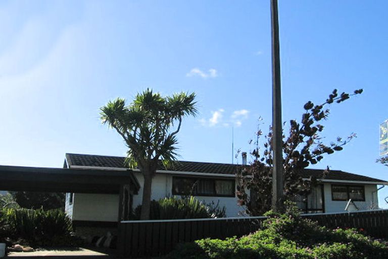 Photo of property in 99 Holborn Drive, Stokes Valley, Lower Hutt, 5019