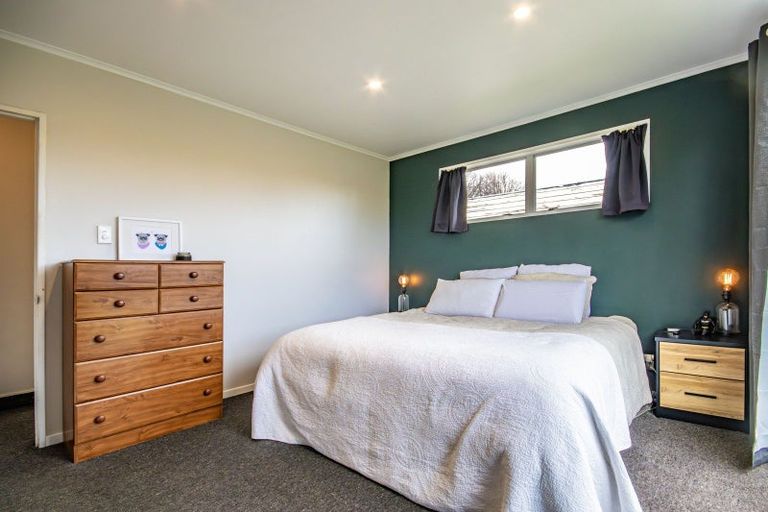 Photo of property in 16 Kimberley Grove, Westbrook, Palmerston North, 4412