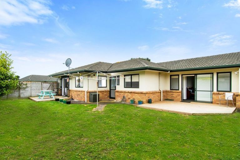 Photo of property in 110 Evans Road, Papamoa Beach, Papamoa, 3118