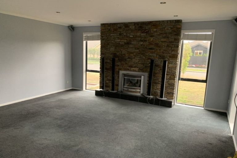 Photo of property in 3 Foresters Crescent, Parklands, Christchurch, 8083