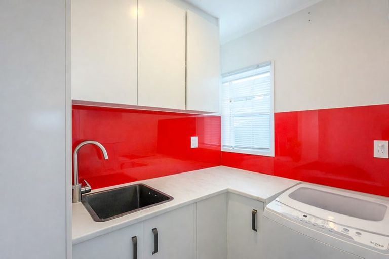 Photo of property in 1 Myrtle Grove, Putaruru, 3411