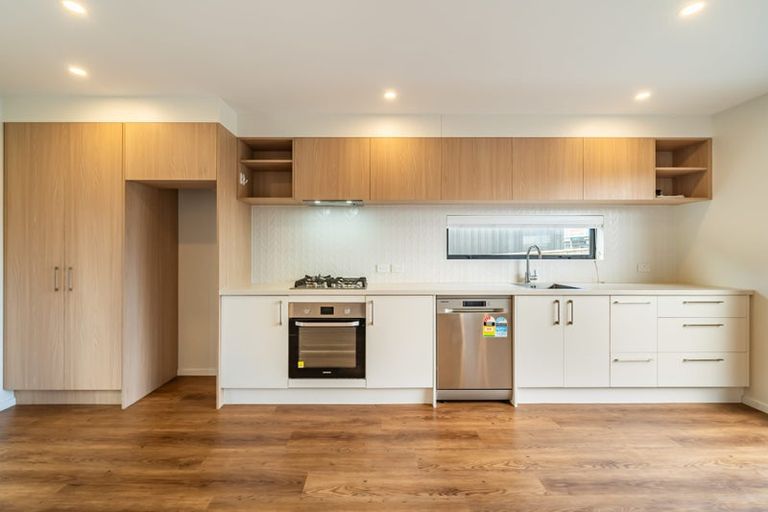 Photo of property in 2/26 Fitzherbert Road, Wainuiomata, Lower Hutt, 5014