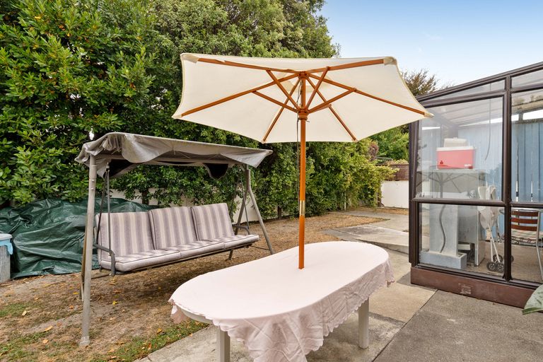 Photo of property in 32 Lowes Place, Solway, Masterton, 5810