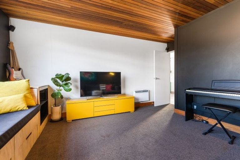 Photo of property in 28 Myles Way, Lower Shotover, Queenstown, 9304