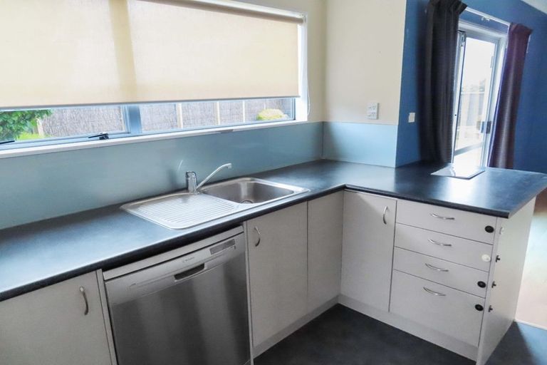 Photo of property in 262 Maungaraki Road, Maungaraki, Lower Hutt, 5010