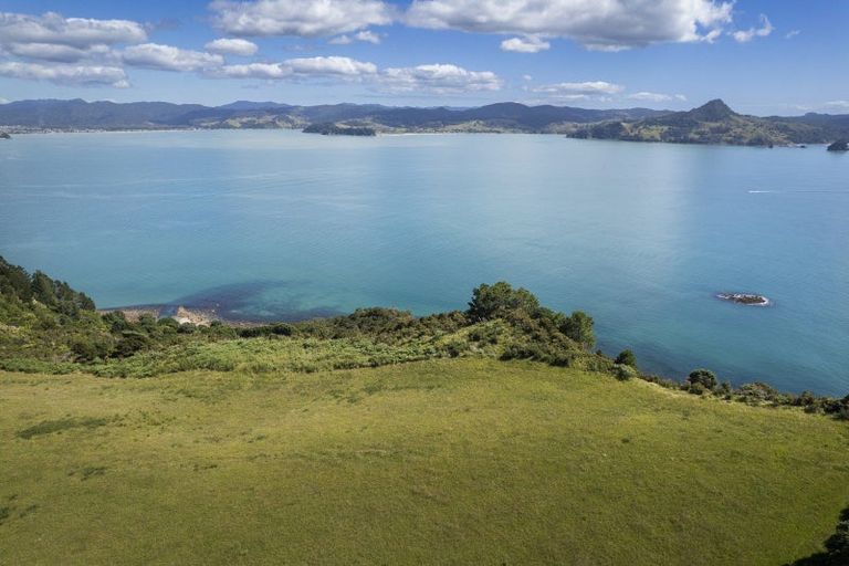 Photo of property in 398e Lees Road, Hahei, Whitianga, 3591