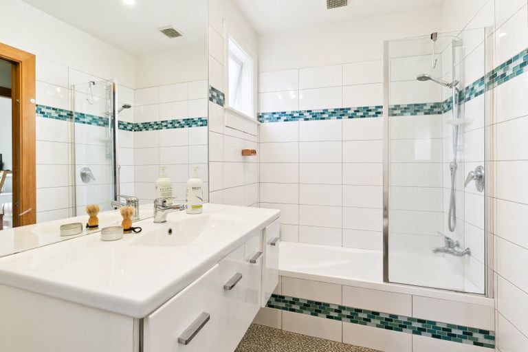 Photo of property in 33 Donald Mclean Street, Newtown, Wellington, 6021