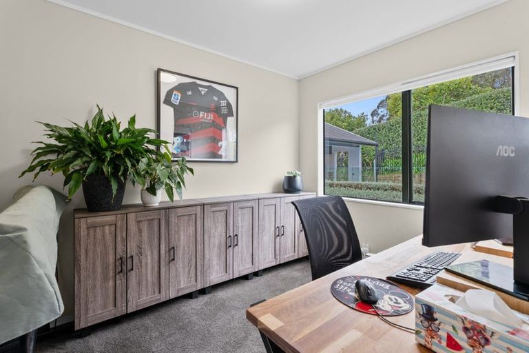 Photo of property in 86 Whites Road, Whitford, Howick, 2571