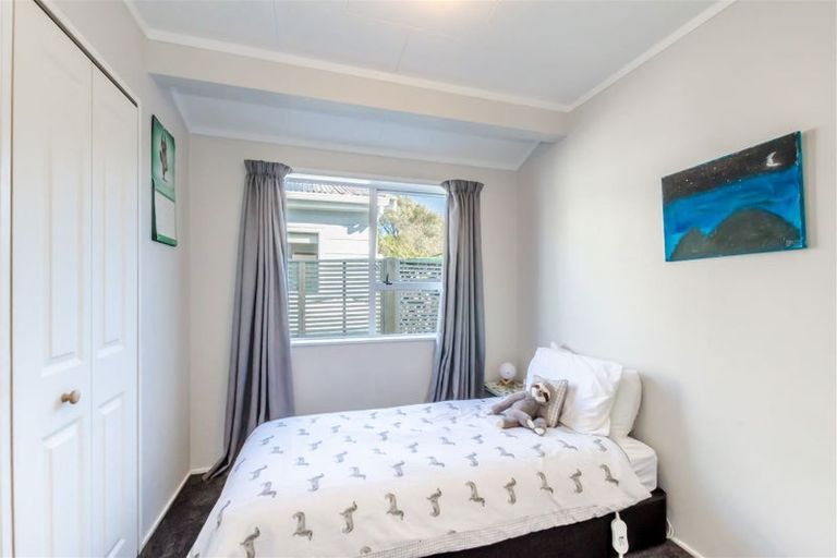 Photo of property in 39 The Drive, Paraparaumu Beach, Paraparaumu, 5032