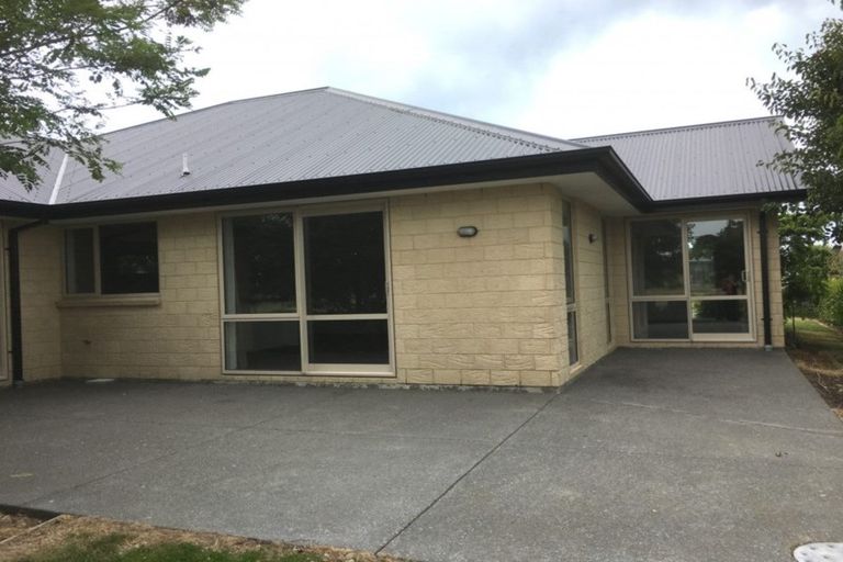 Photo of property in 2 Aroha Street, Pegasus, 7612