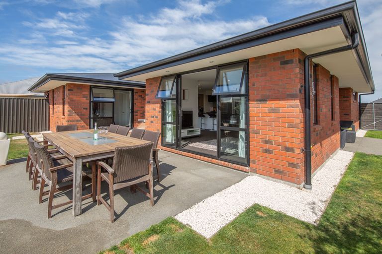 Photo of property in 24 Lilian Street, Kaiapoi, 7630