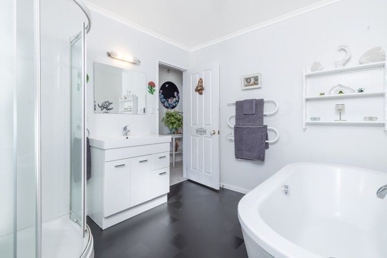 Photo of property in 768 State Highway 2, Opaki, Masterton, 5881