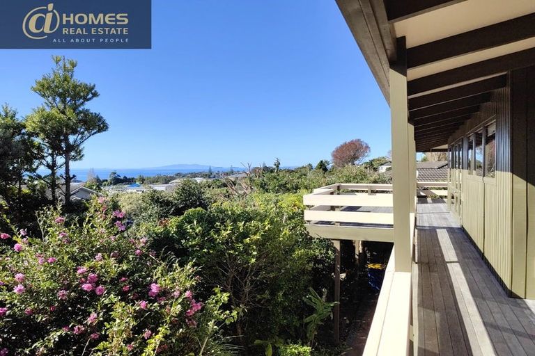 Photo of property in 7 Galaxy Drive, Mairangi Bay, Auckland, 0630