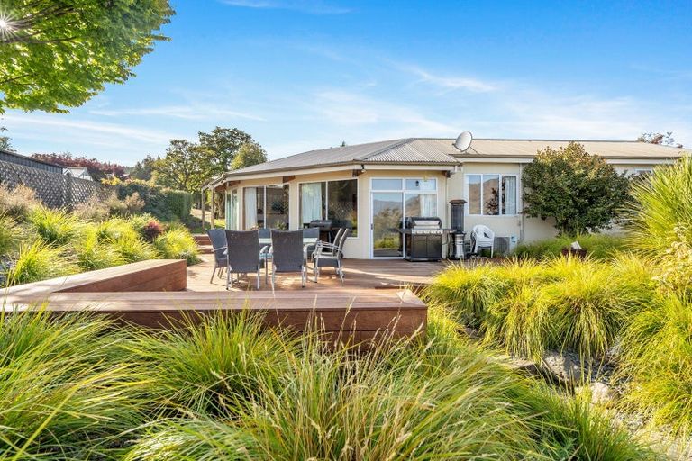 Photo of property in 9 Mulberry Lane, Wanaka, 9305