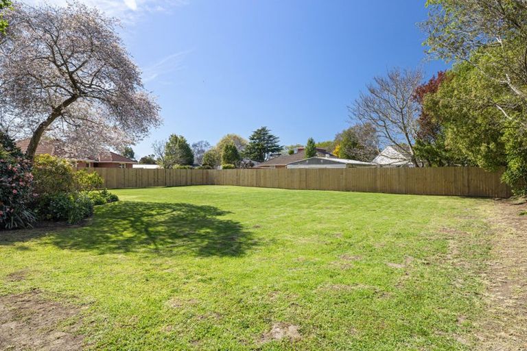 Photo of property in 37a Balrudry Street, Avonhead, Christchurch, 8042