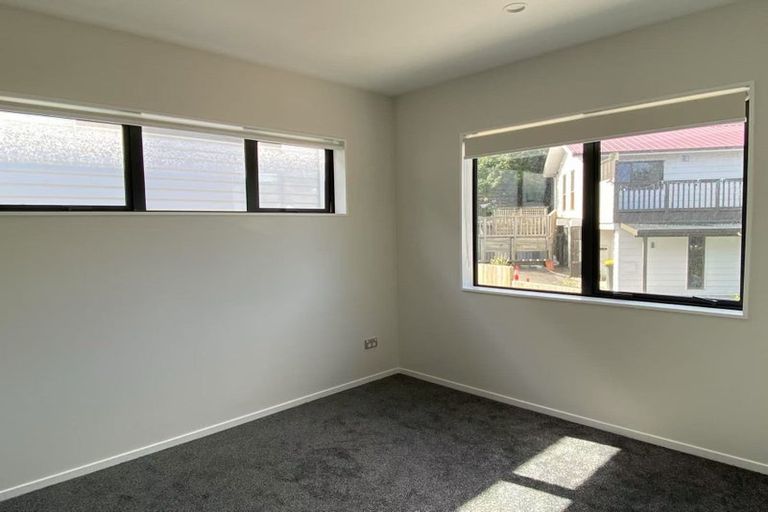 Photo of property in 28b Rotoma Rise, Clover Park, Auckland, 2019